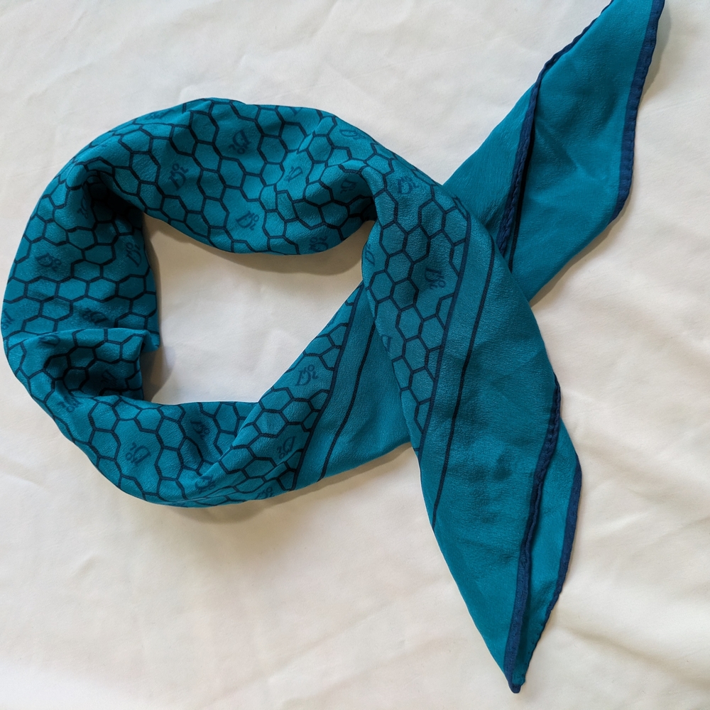 Dior Teal Honeycomb Pattern Scarf - Picture 2 of 6